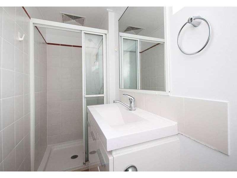 7/30 Armadale Street, St Lucia QLD 4067