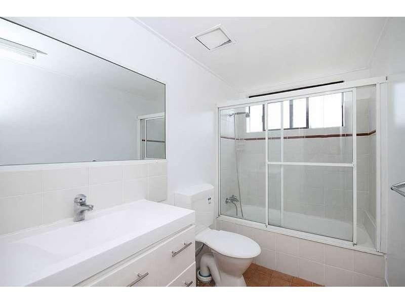 7/30 Armadale Street, St Lucia QLD 4067