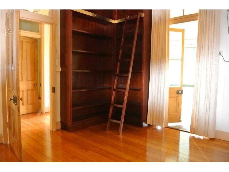 16 Graceville Ave, Graceville QLD 4075