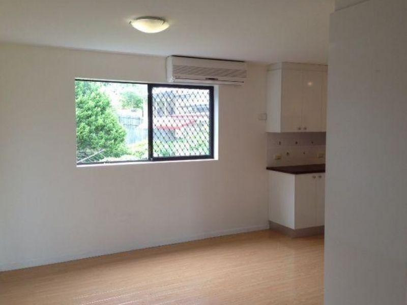 2/32 Hetherington Street, Herston QLD 4006