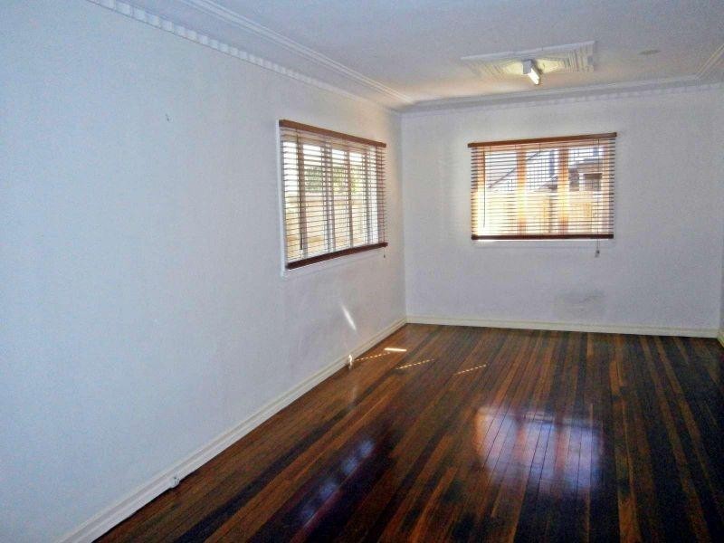 31 Shirley Street, Enoggera QLD 4051