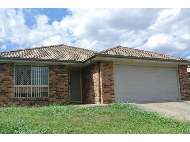 102 Anna Drive, Raceview QLD 4305
