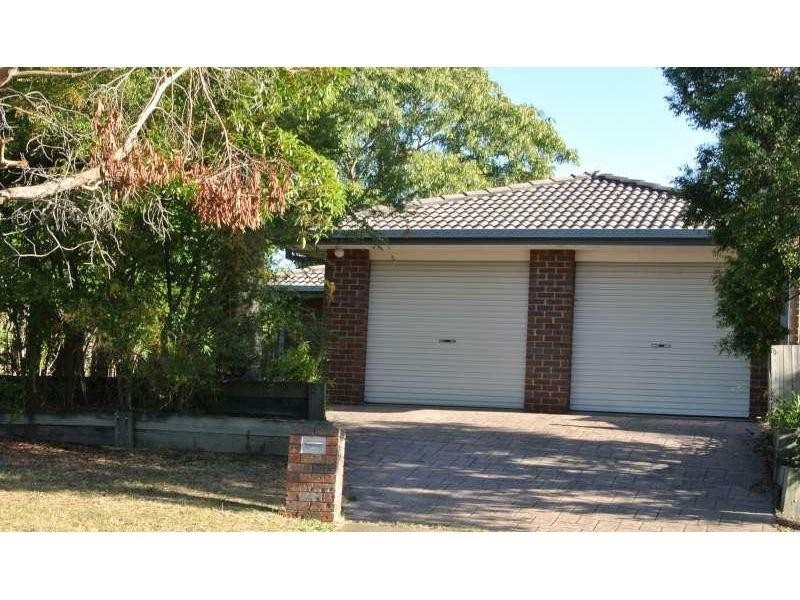 11 Paroo Place, Hillcrest QLD 4118