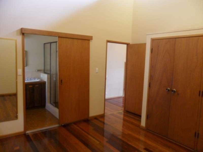 28 Gabwina Street, Fig Tree Pocket QLD 4069