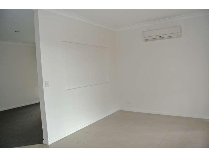 5 The Promenade, Springfield Lakes QLD 4300