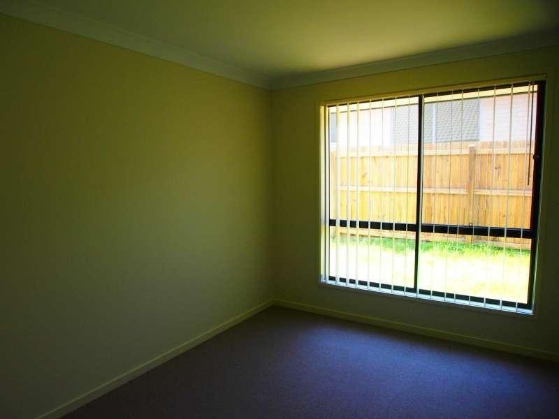 8 Bulmer Street, Bellbird Park QLD 4300