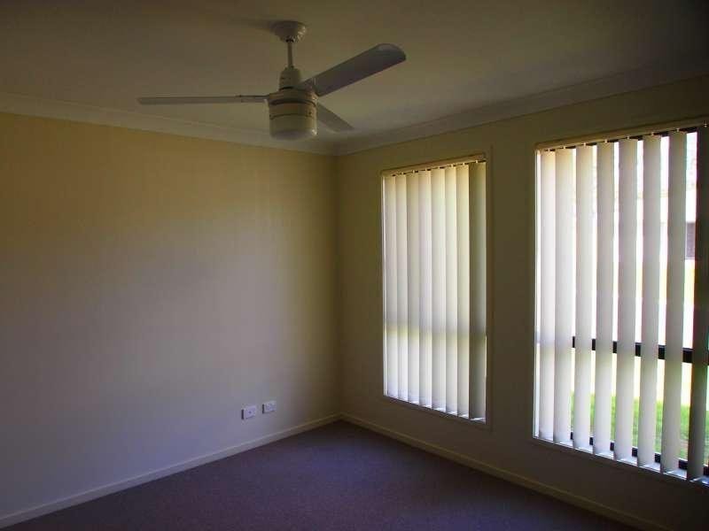 8 Bulmer Street, Bellbird Park QLD 4300