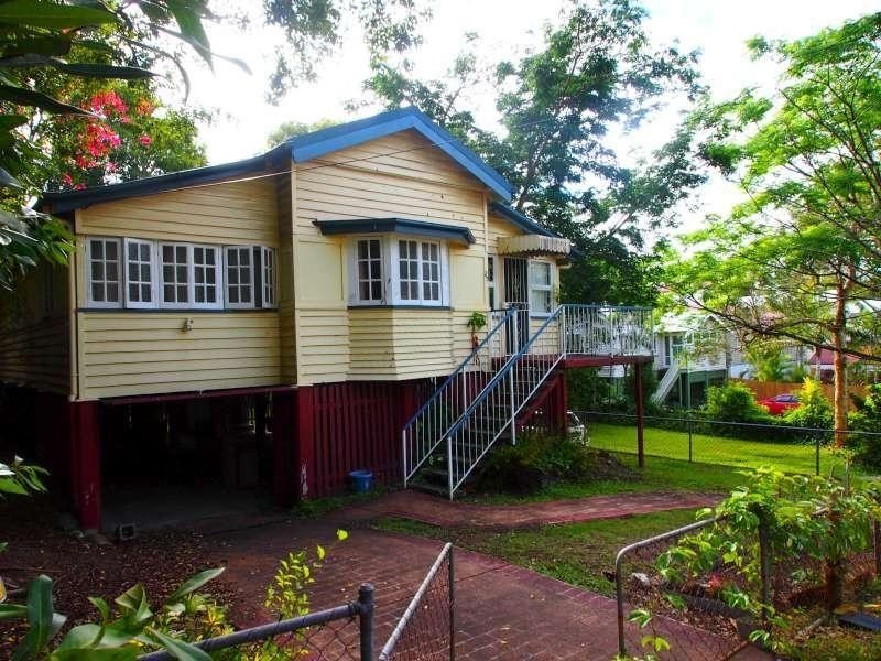 27 Huxham Street, Auchenflower QLD 4066