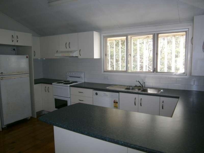 27 Huxham Street, Auchenflower QLD 4066