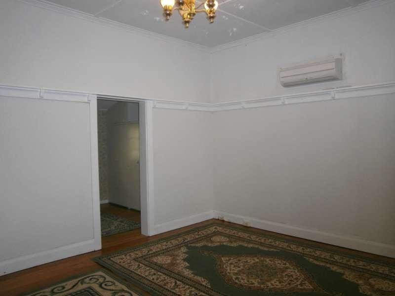 27 Huxham Street, Auchenflower QLD 4066