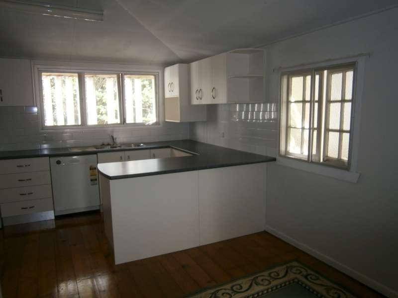 27 Huxham Street, Auchenflower QLD 4066