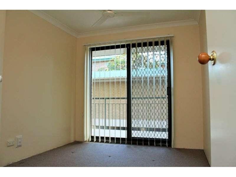 5/123 Central Avenue, Indooroopilly QLD 4068