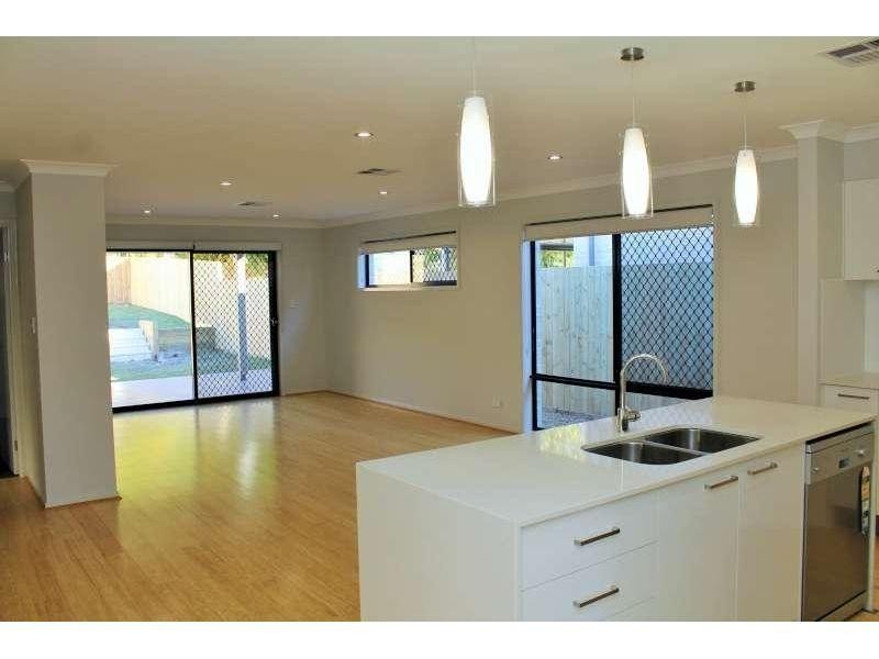 40 Main Avenue, Wavell Heights QLD 4012