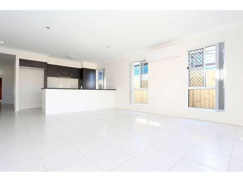 3 Pine Place, Upper Kedron QLD 4055