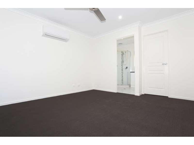 3 Pine Place, Upper Kedron QLD 4055