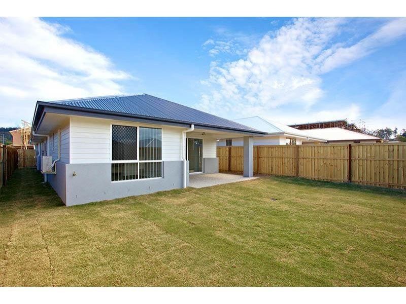 9 Pine Place, Upper Kedron QLD 4055