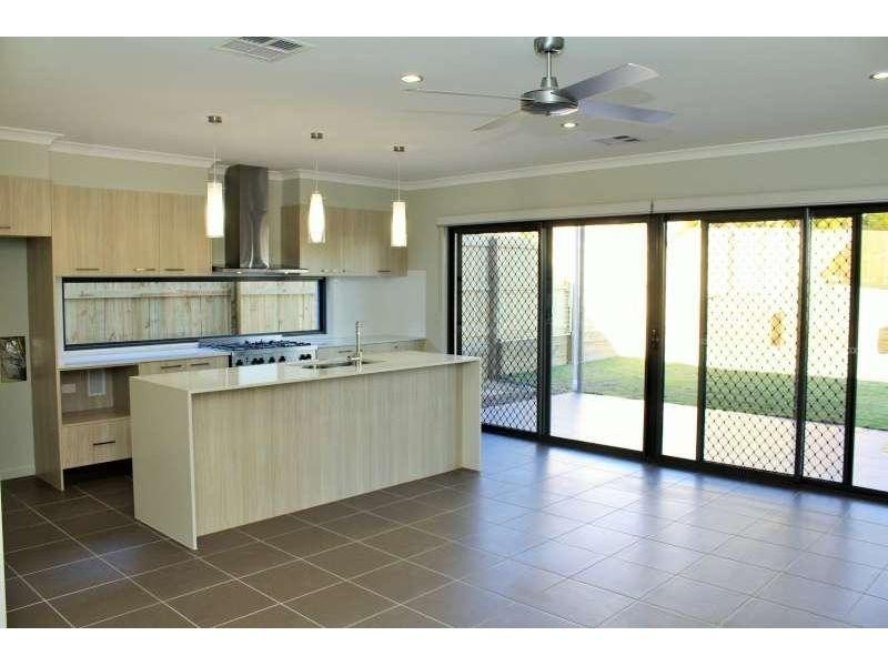 40A Main Ave, Wavell Heights QLD 4012