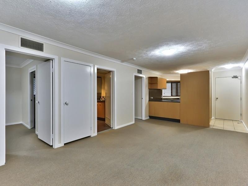 6/42 Hilltop Avenue, Chermside QLD 4032
