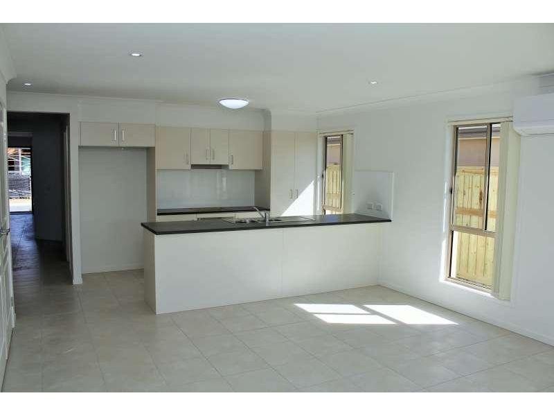 11 Pine Place, Upper Kedron QLD 4055