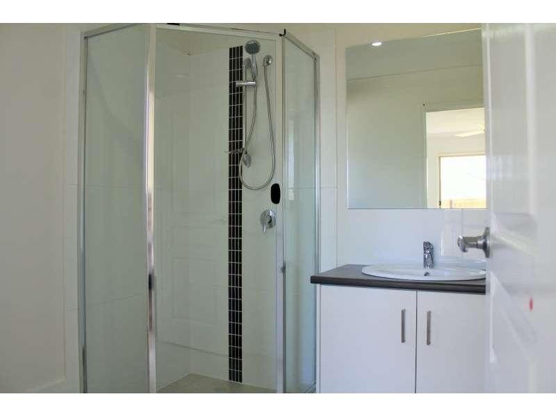 11 Pine Place, Upper Kedron QLD 4055