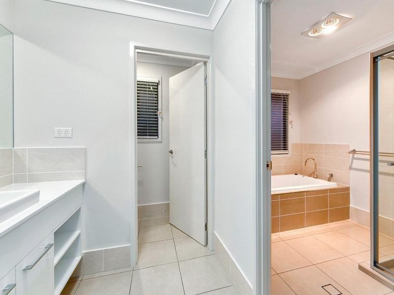 63 Grovely Terrace, Mitchelton QLD 4053