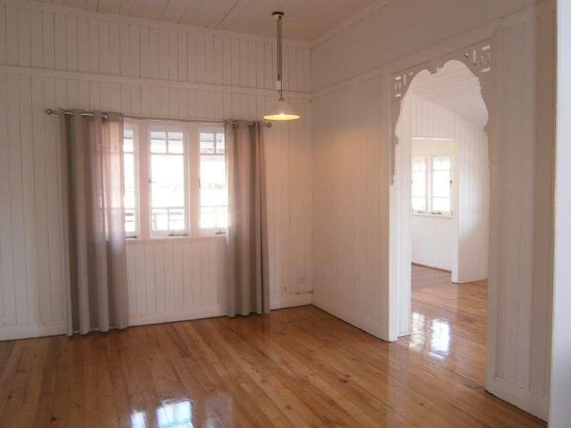 18 Corner Street, Grange QLD 4051