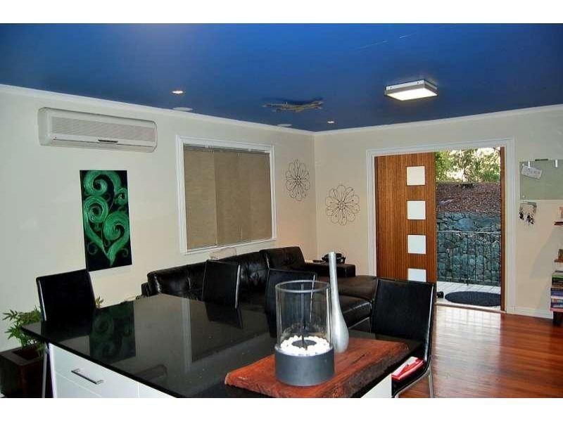 2 Eveleigh Street, Arana Hills QLD 4054