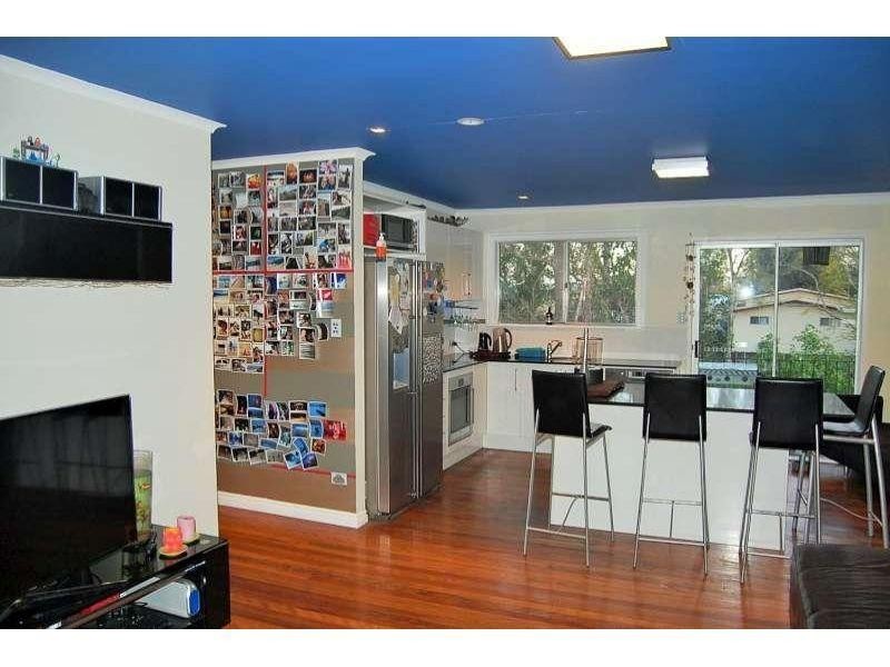 2 Eveleigh Street, Arana Hills QLD 4054