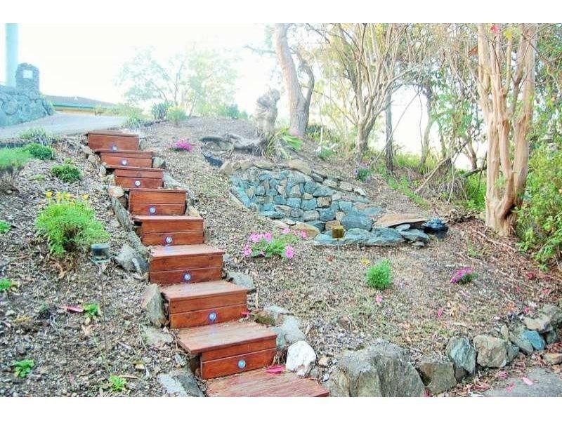 2 Eveleigh Street, Arana Hills QLD 4054