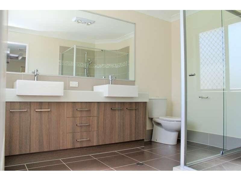 54 Wyena Street, Camp Hill QLD 4152