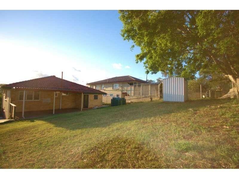 79 Maundrell Terrace, Chermside West QLD 4032