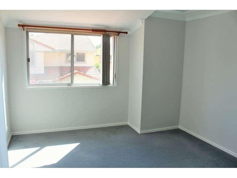 4/11 Glin Avenue, Newmarket QLD 4051