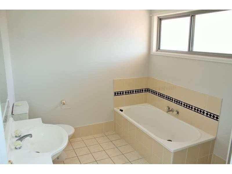 4/11 Glin Avenue, Newmarket QLD 4051