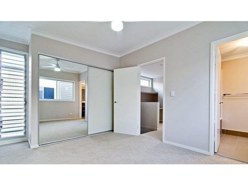 2/11 Lucy Street, Gaythorne QLD 4051