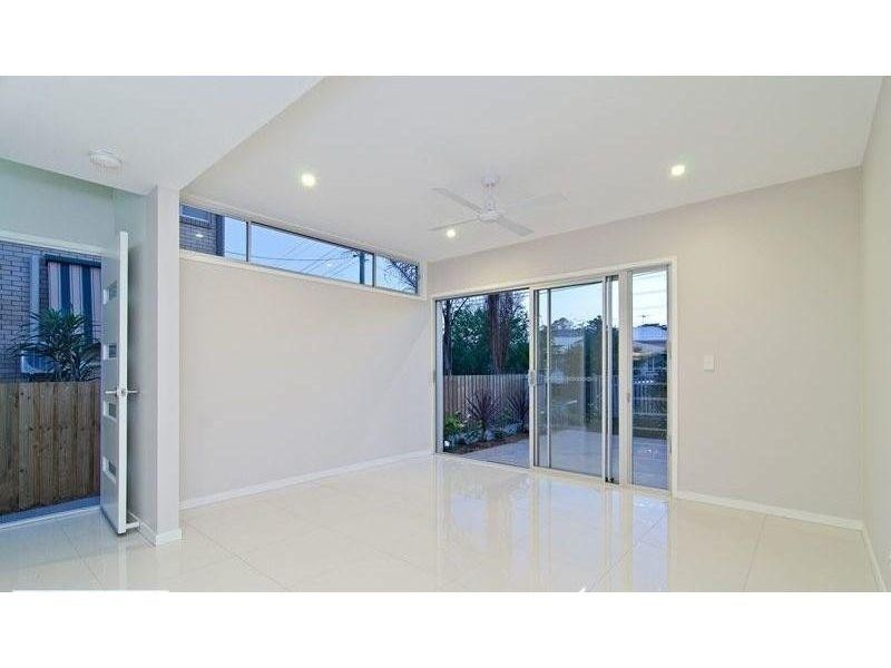 2/11 Lucy Street, Gaythorne QLD 4051