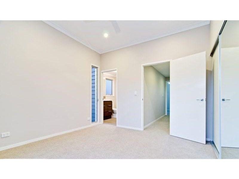 2/11 Lucy Street, Gaythorne QLD 4051