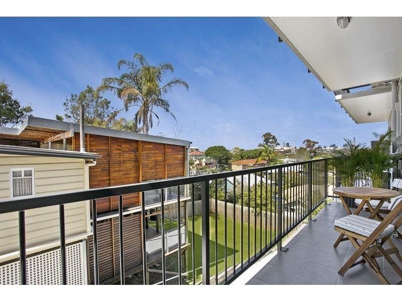 2/75 Main Avenue, Wilston QLD 4051