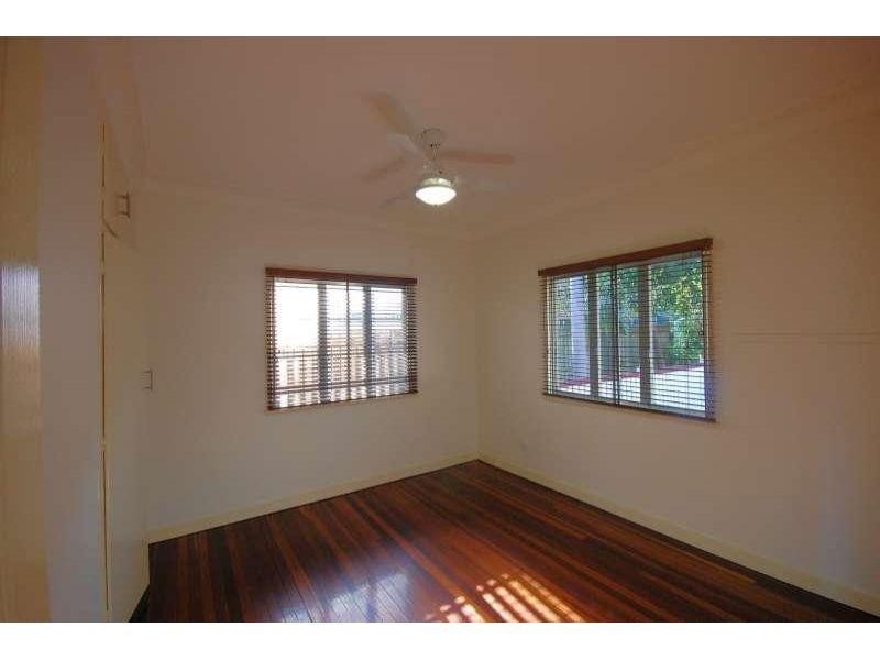 15 Drake Street, Everton Park QLD 4053