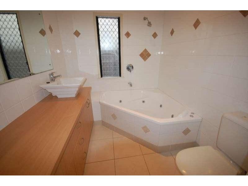 15 Drake Street, Everton Park QLD 4053