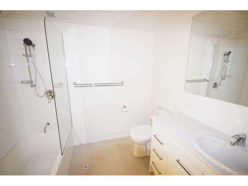 39 Crescent Road, Kelvin Grove QLD 4059