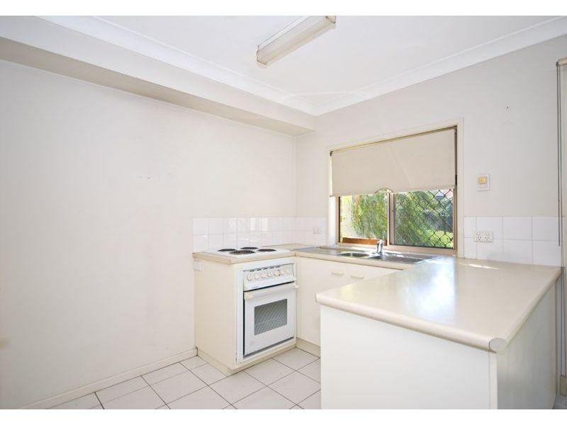 2/121 Allen Street, Hamilton QLD 4007