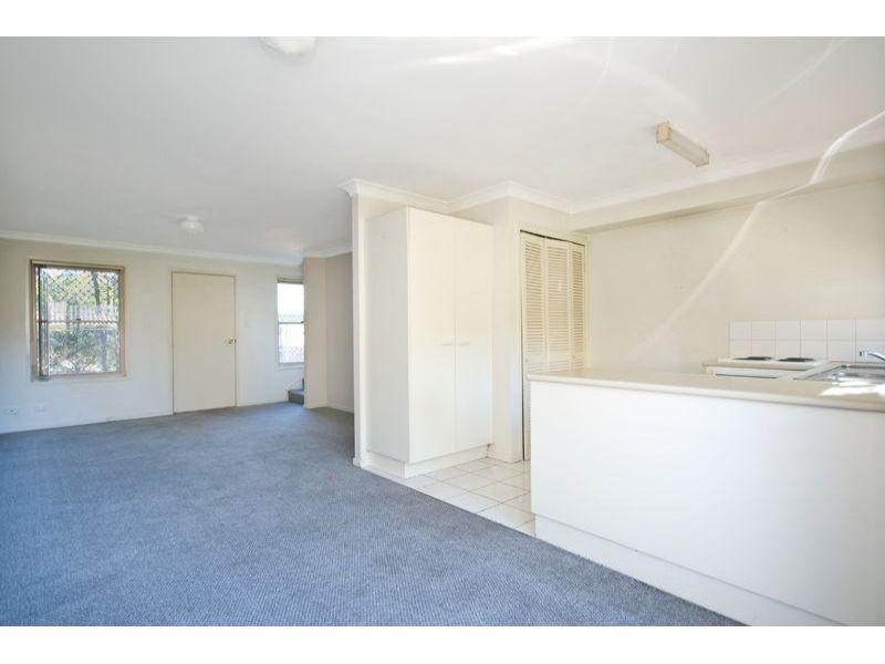 2/121 Allen Street, Hamilton QLD 4007