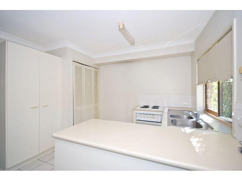 2/121 Allen Street, Hamilton QLD 4007