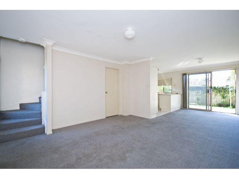 2/121 Allen Street, Hamilton QLD 4007