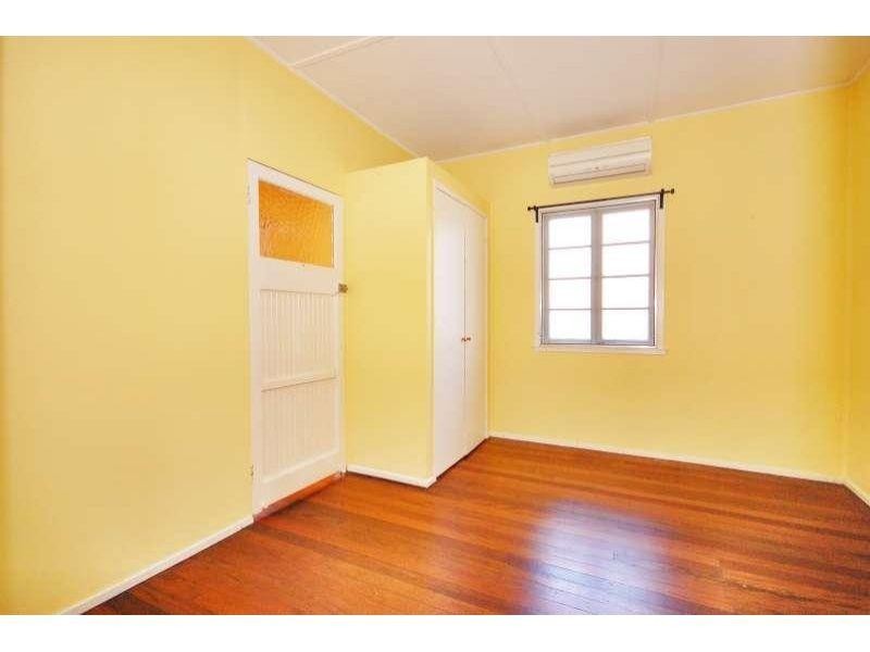 31 Thorn Street, Red Hill QLD 4059