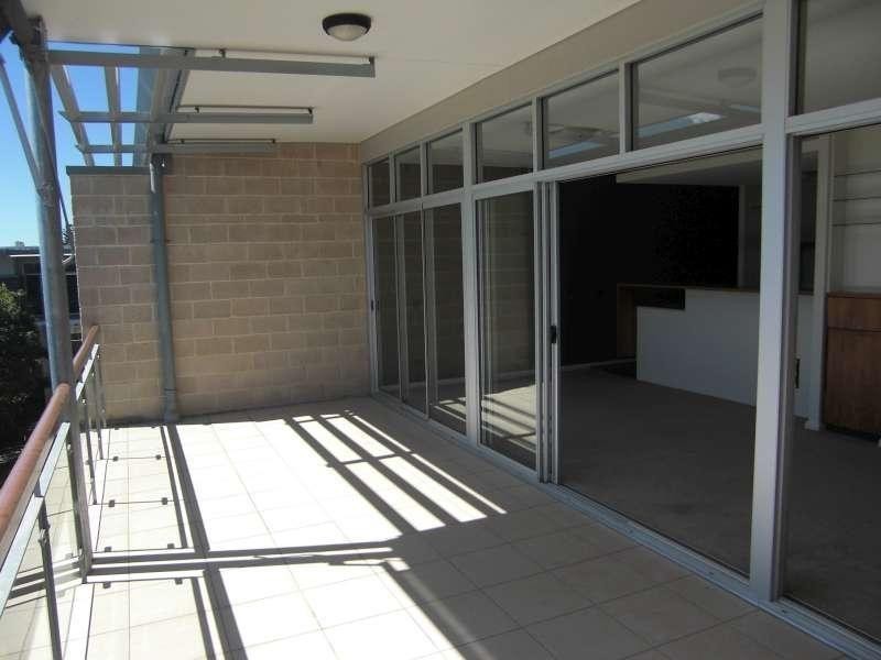 306/18 Addison Avenue, Bulimba QLD 4171