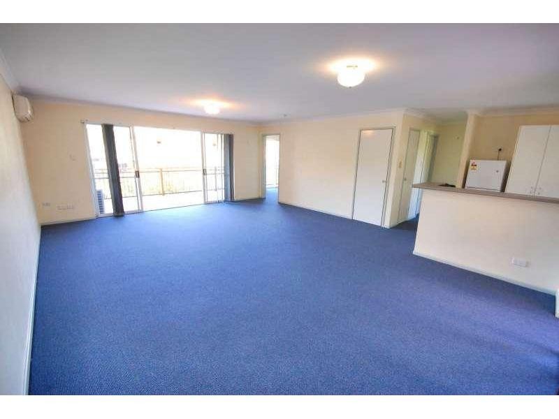 6/12 Auburn Terrace, Indooroopilly QLD 4068