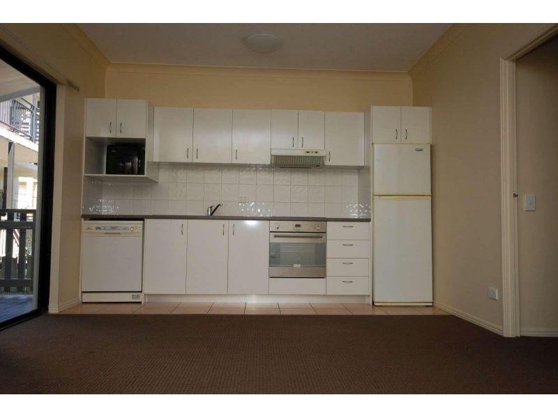 3/66 Depper Street, St Lucia QLD 4067