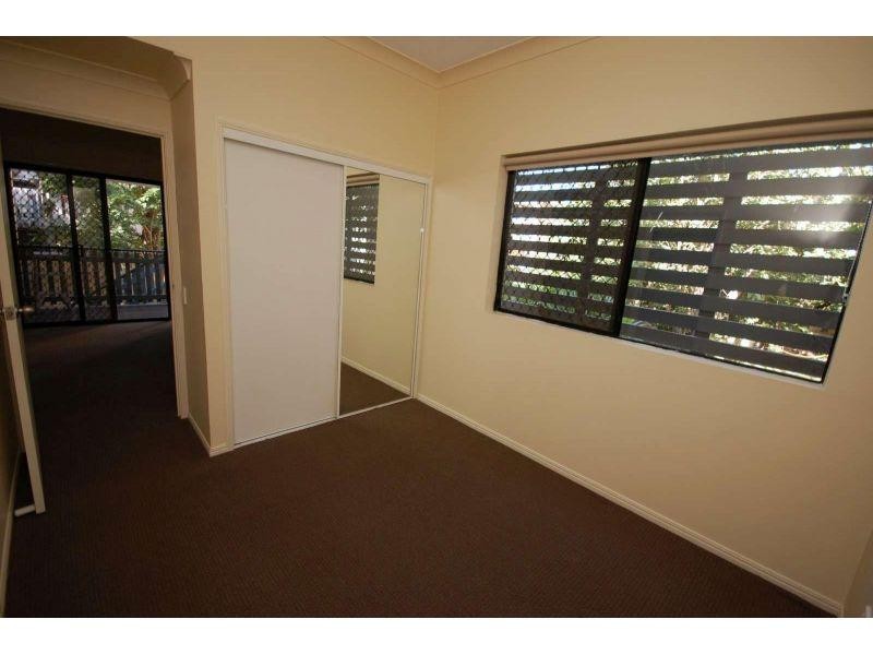 3/66 Depper Street, St Lucia QLD 4067