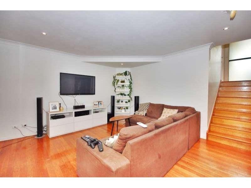 3/8 Mcleod Street, Herston QLD 4006